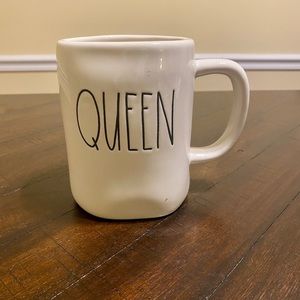 Coffee Cup Queen